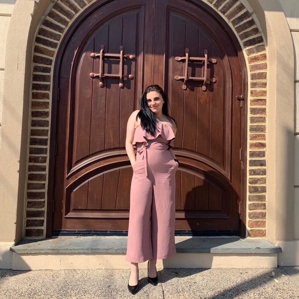 Meet your Posher, Anjelica